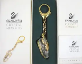 196633 SWAROVSKI Crystal Memories Keychain Sneaker Shoe Bag